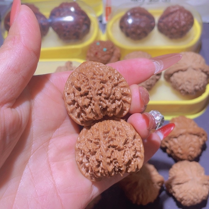 核桃手串/手链满天星37尺，已打底