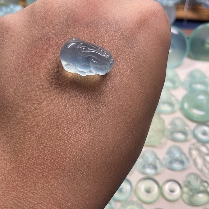 滴***橘蛇纹石玉合金颈饰