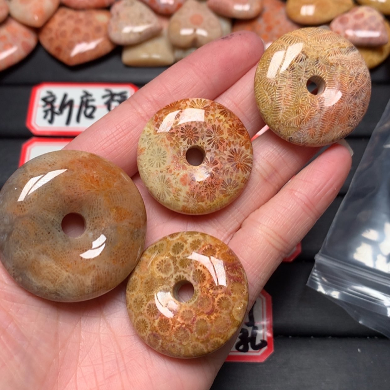 【闪购商品】硅化玉颈饰未镶嵌郝*子
