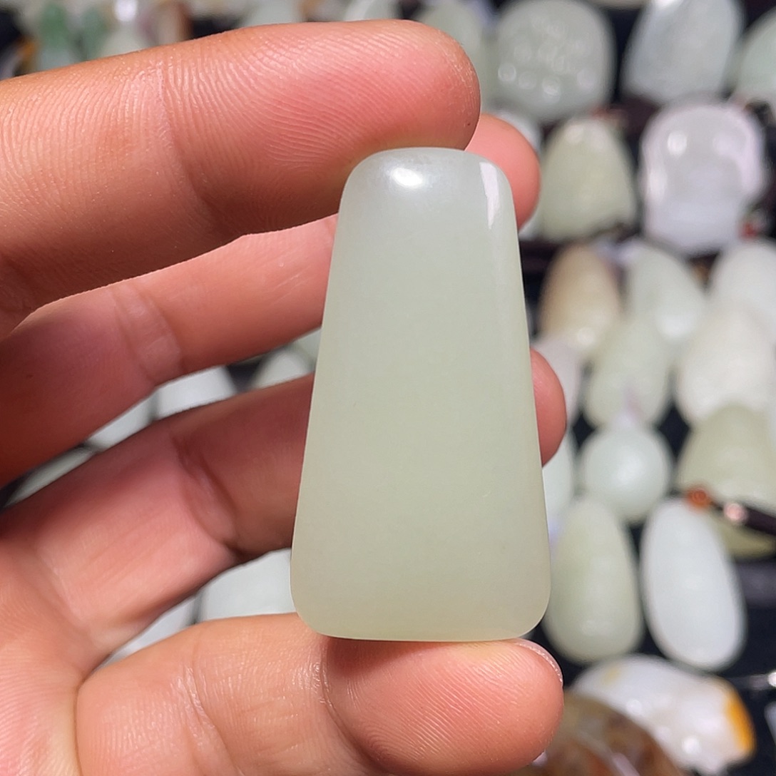 西***a颈饰未镶嵌和田玉吊坠