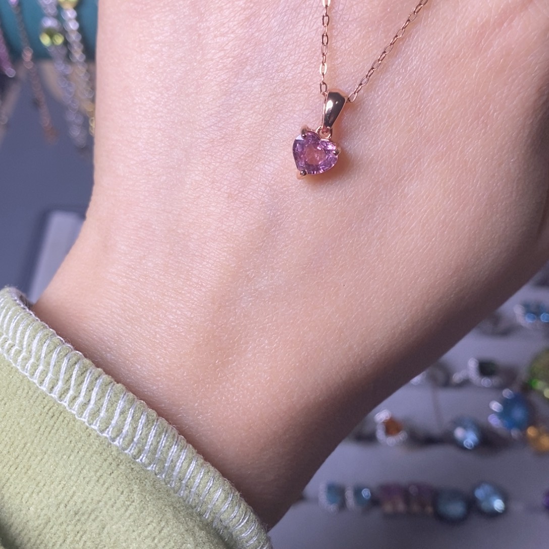 鲟***银S925镶嵌蓝宝石吊坠(赠链)