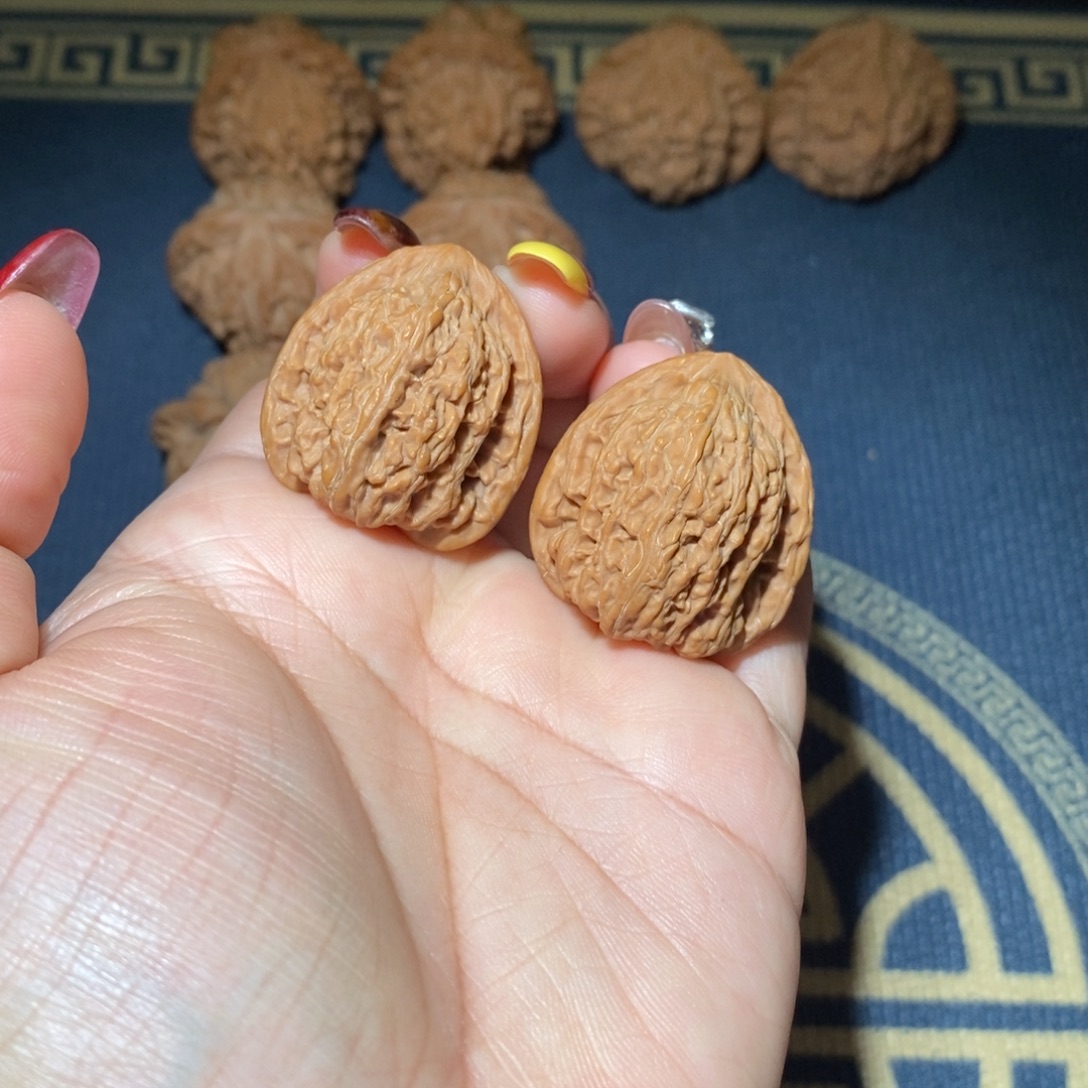 文玩核桃吊坠30尺全品密纹