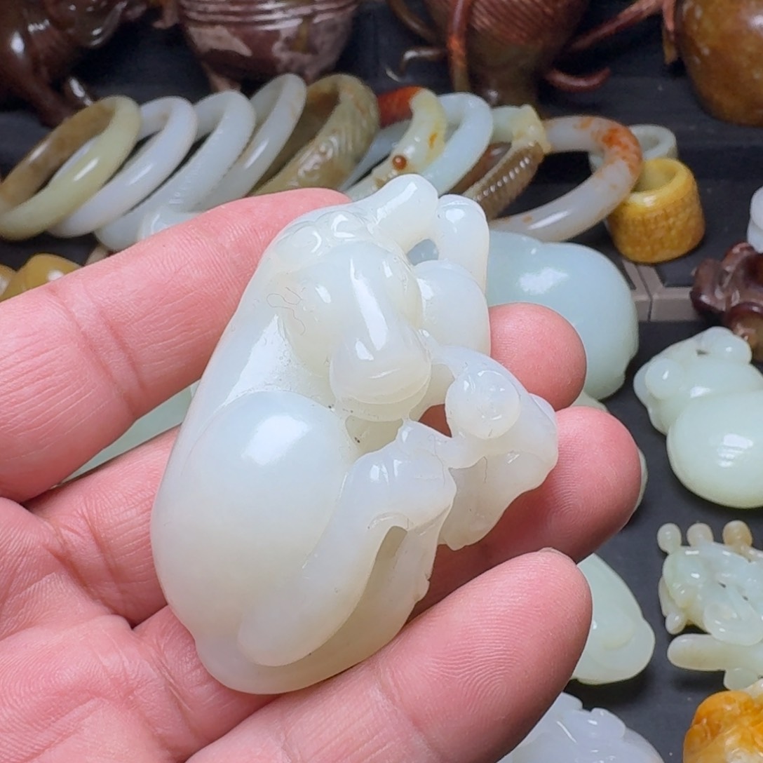 和田玉挂件未镶嵌