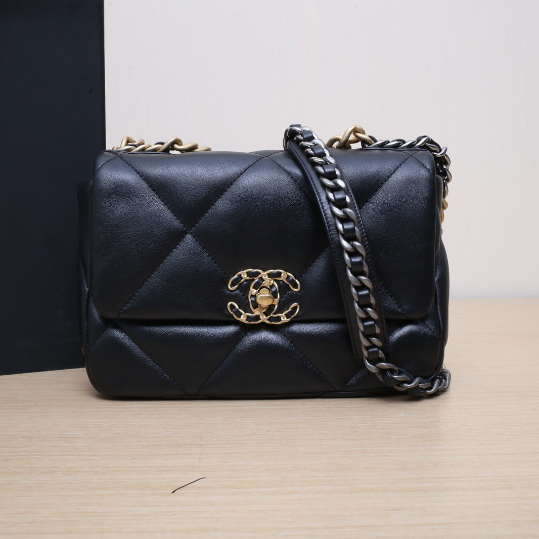 99新 Chanel/香奈儿 小花6欢 19BAG 口盖包 小号 黑色 芯片开 