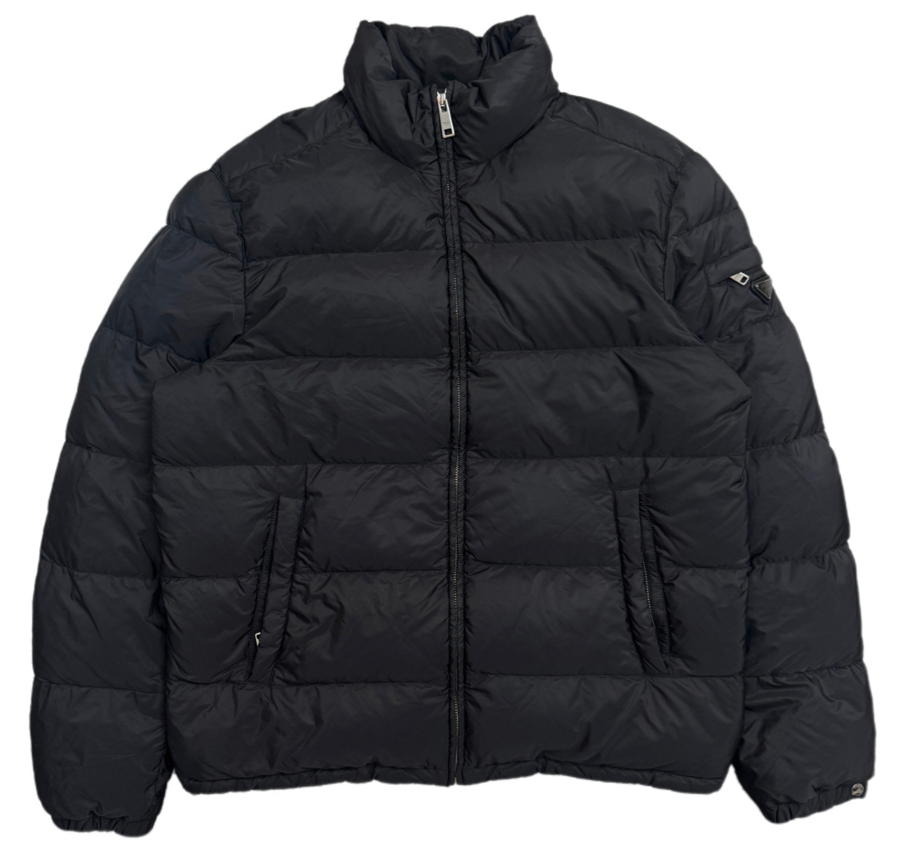 99新 Prada/普拉达 黑色三角钢标立领拉链羽绒服52码
