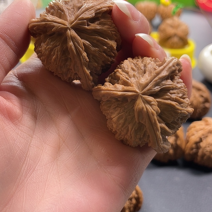 三***生文玩核桃吊坠拼接白奔