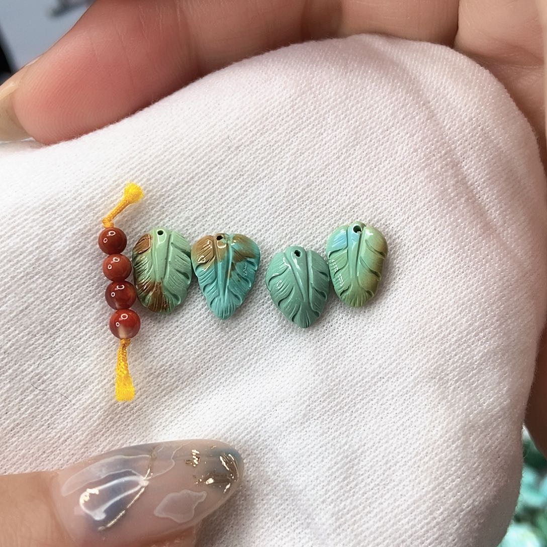 南红玛瑙未镶嵌珠宝奇石