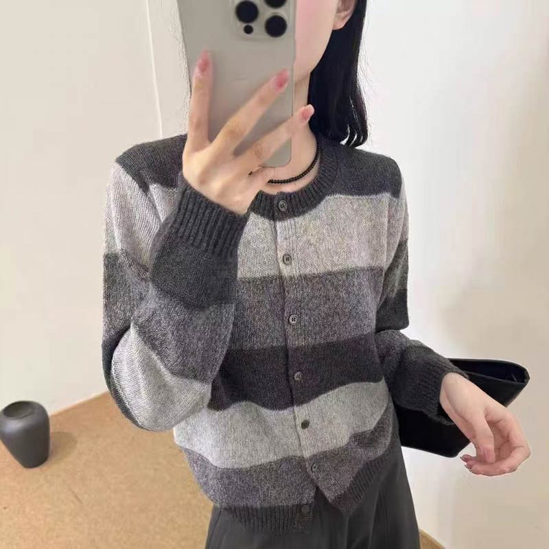 三色开衫」百搭柔软！早秋复古撞色条纹慵懒软糯长袖针织开衫-5318