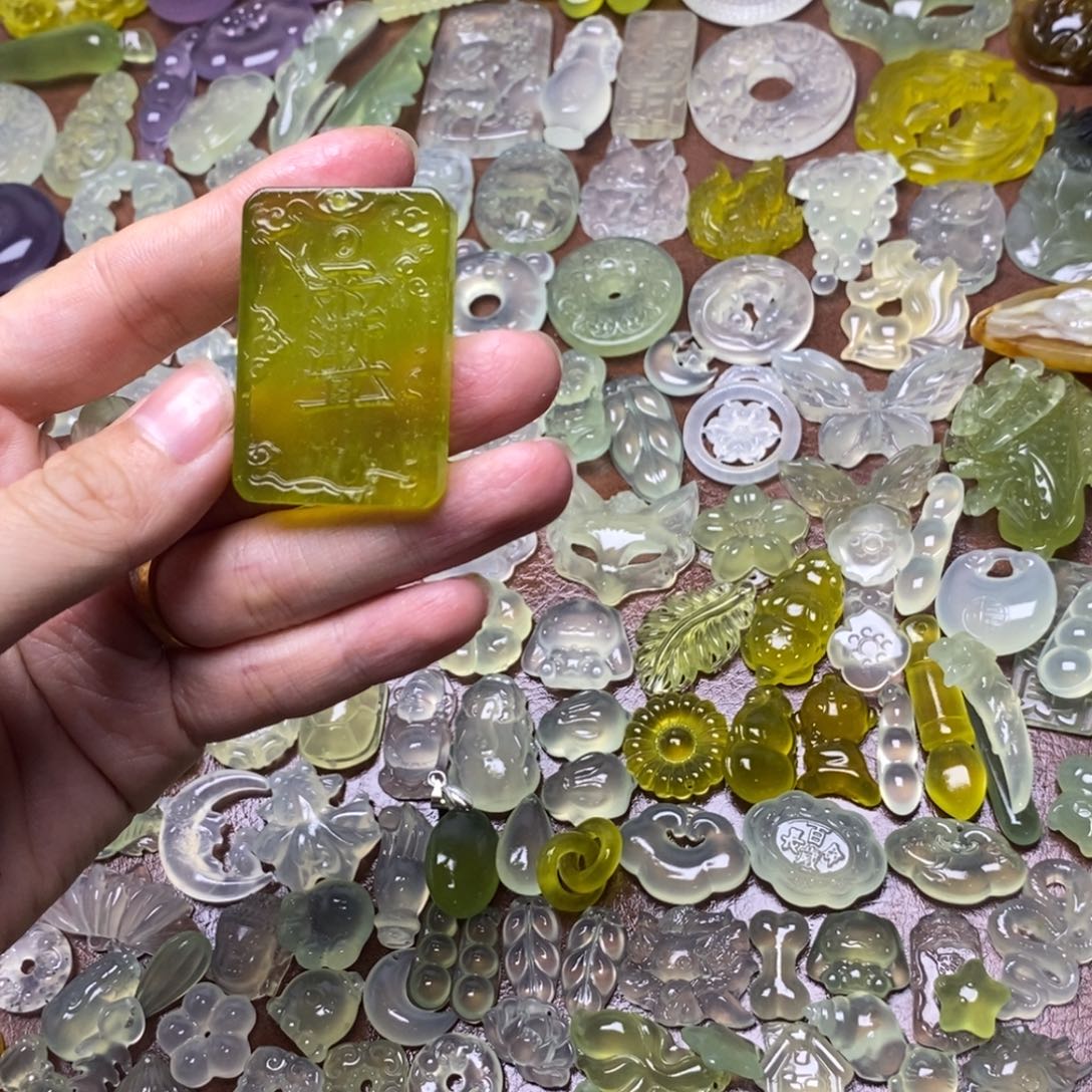 蛇纹石玉合金项链