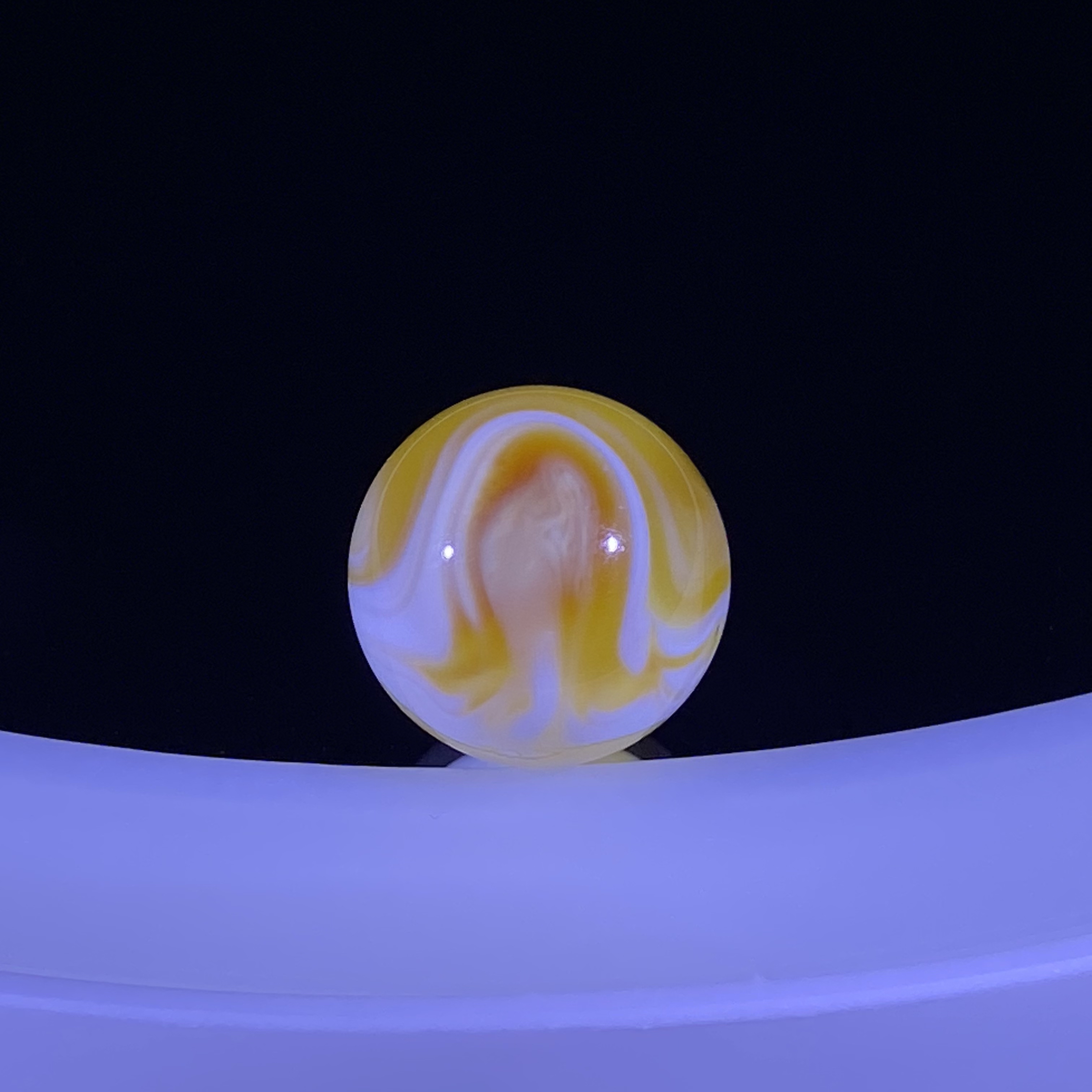 14.5mm漆白彩沁橘妖高货蜜蜡老型 拉丝纹极具特色 大自然的美丽