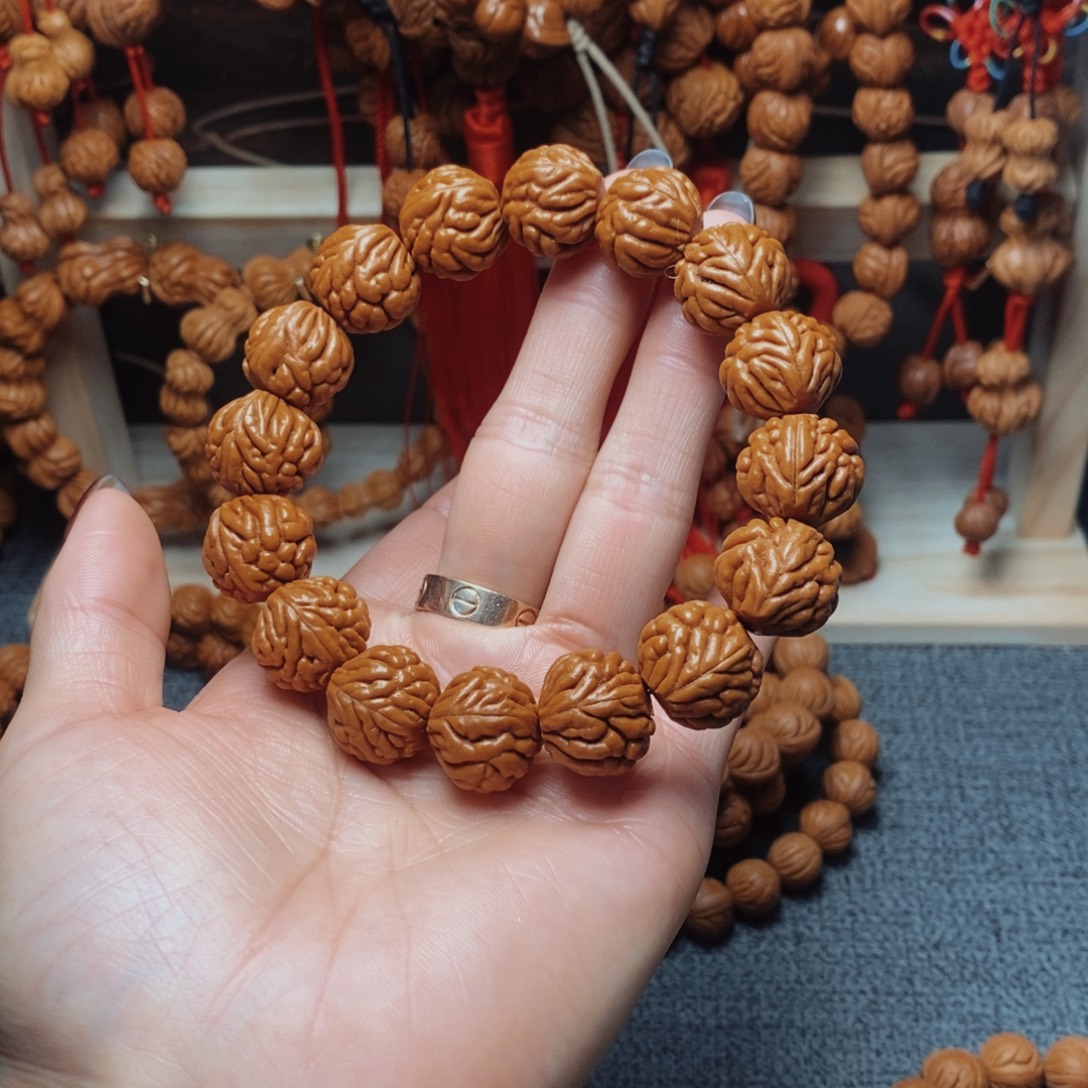 吊坠桃核龙纹桃枭