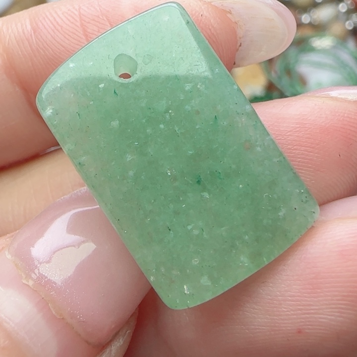 翡翠未镶嵌颈饰天然A货10