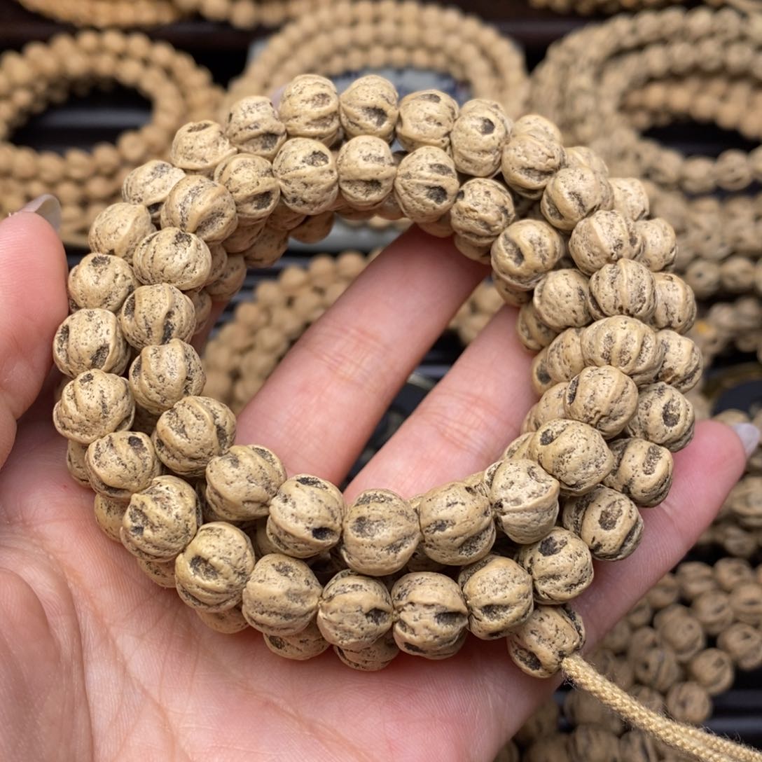 柏香籽/百香籽吊坠唉***了