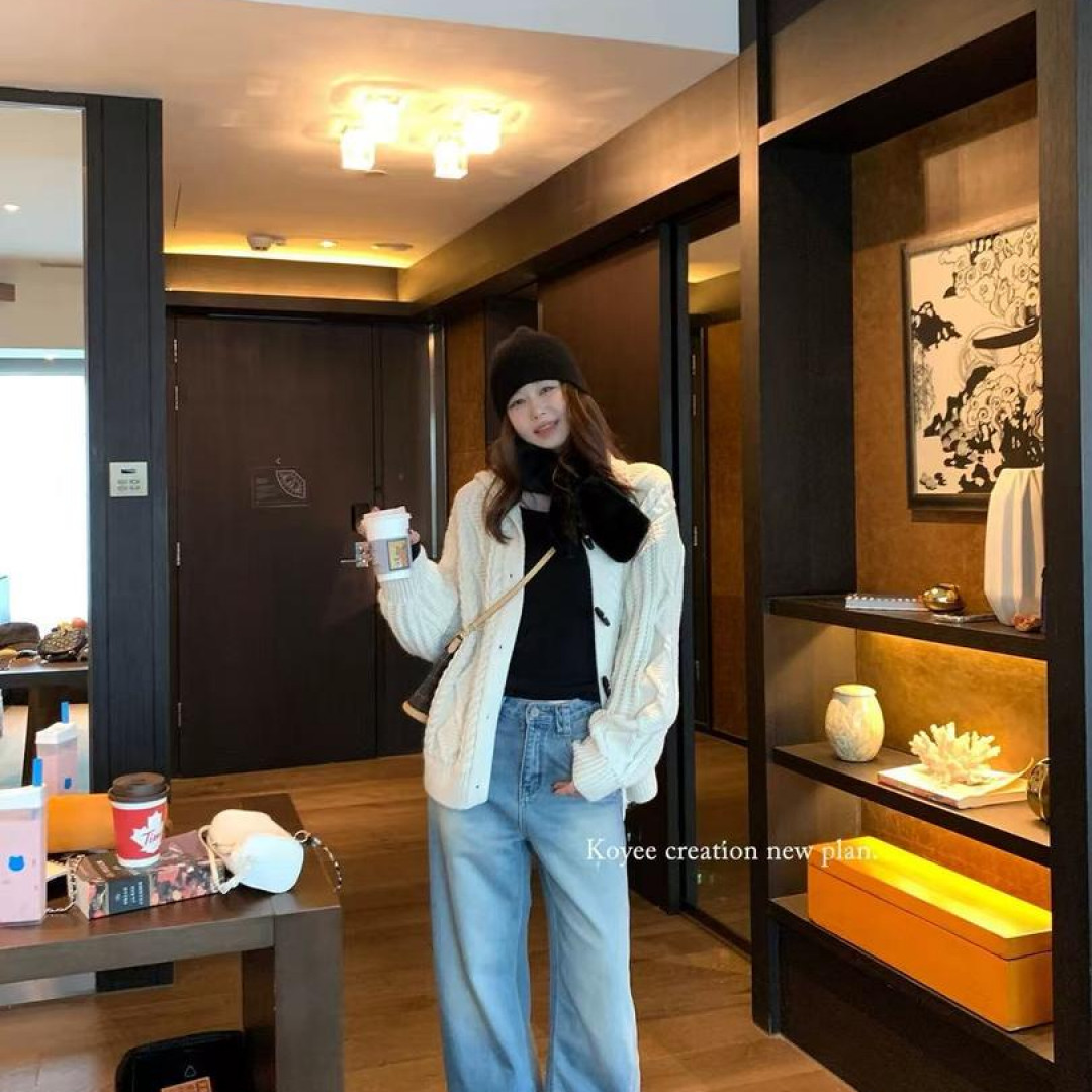 【dd】翻领麻花菱格牛角扣宽松厚毛衣开衫