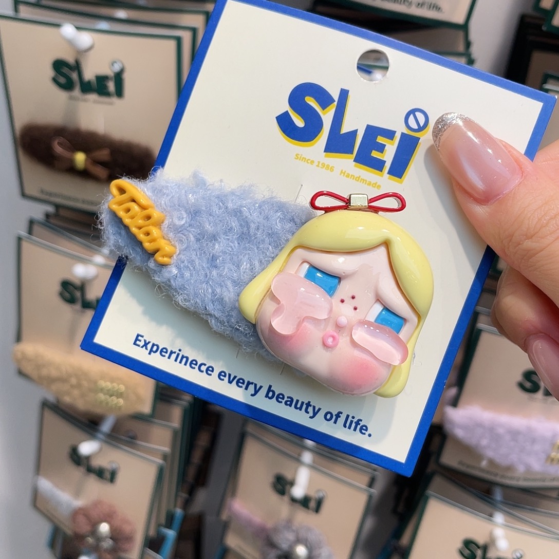 布艺非金属哭娃女孩