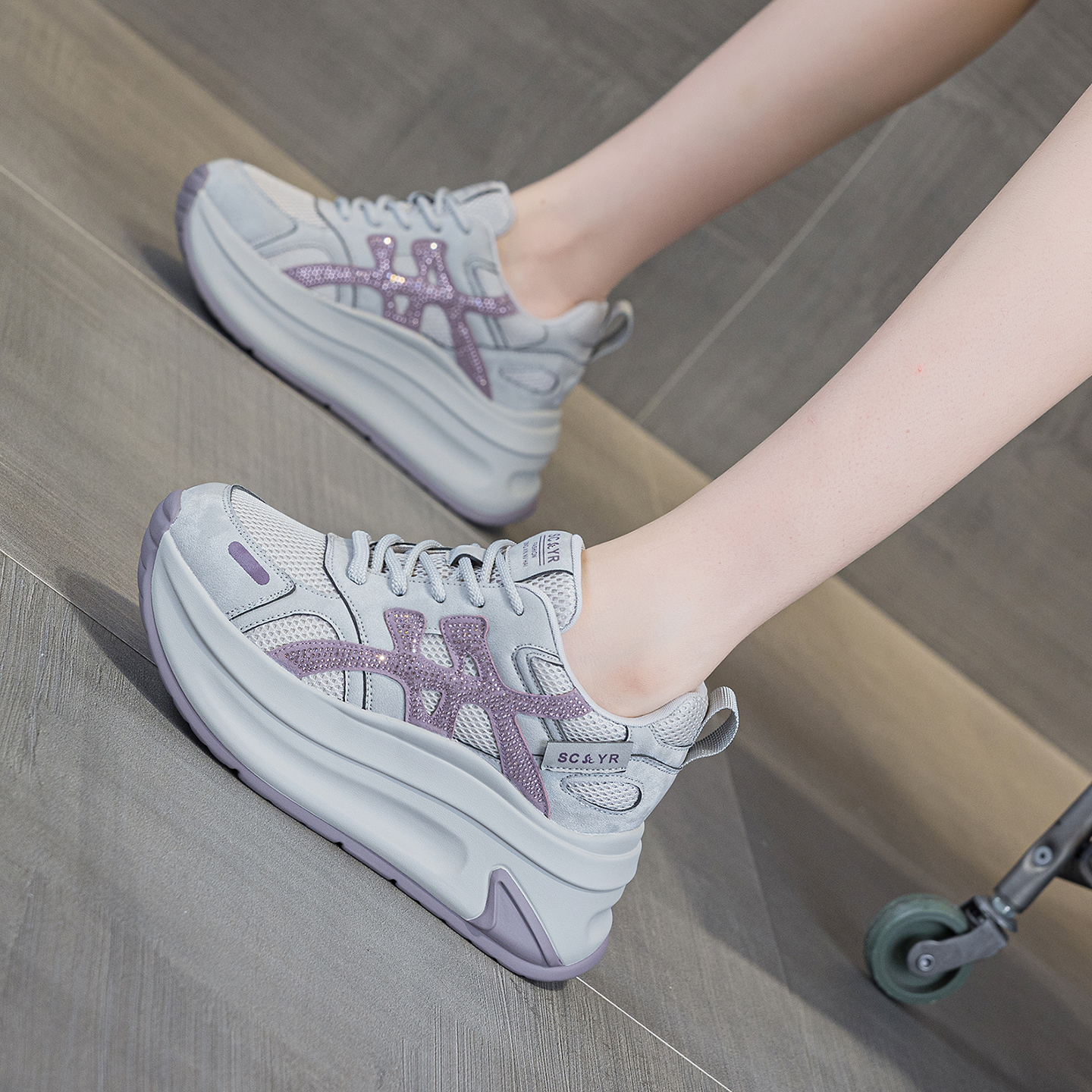 【8CM】小个子厚底阿甘鞋2025秋季新款轻奢运动增高休闲时尚老爹鞋