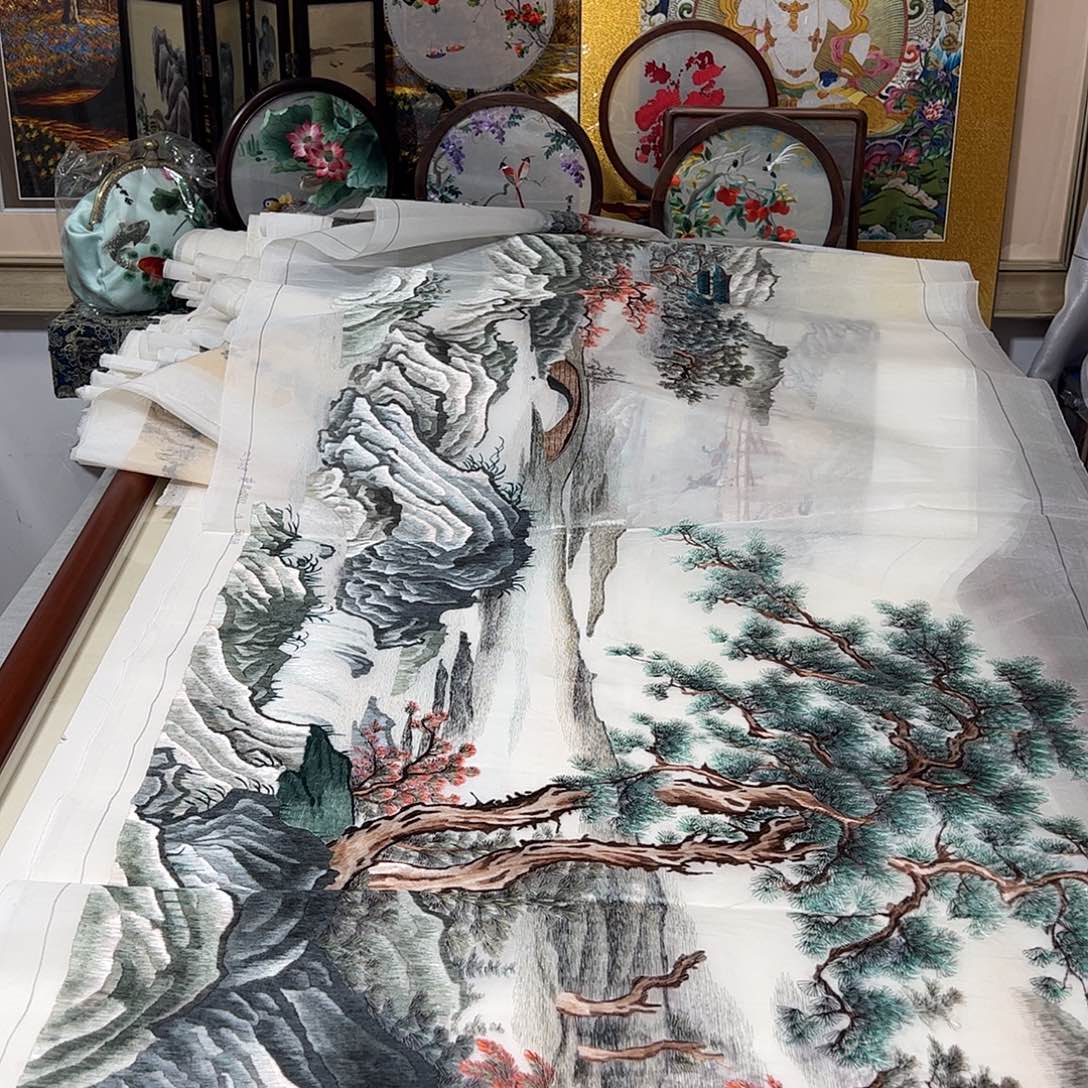 雅***居刺绣纯手工刺绣画