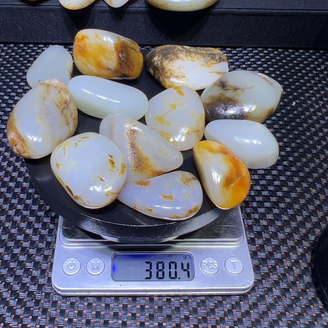 世***克和田玉（子料）未镶嵌吊坠(不含链)