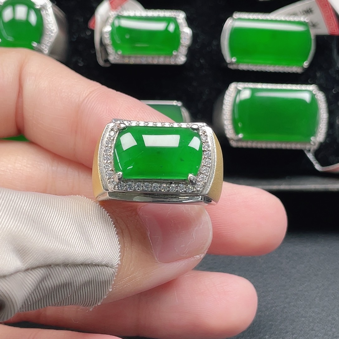 翡翠银S925镶嵌戒指天然A货翡翠没运费险2256