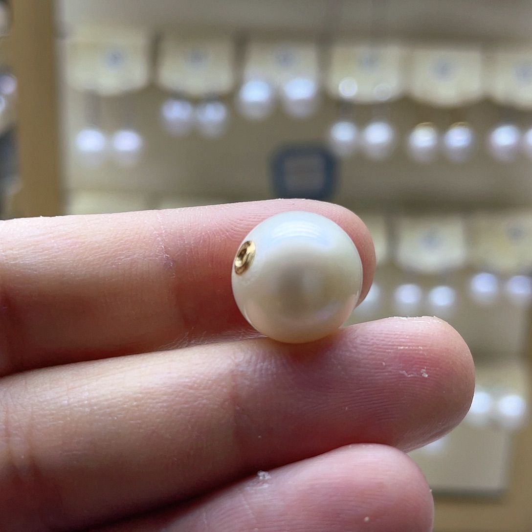 淡水珍珠18K金镶嵌颈饰