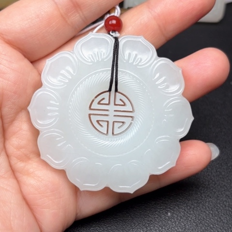 和田玉挂件未镶嵌修****！