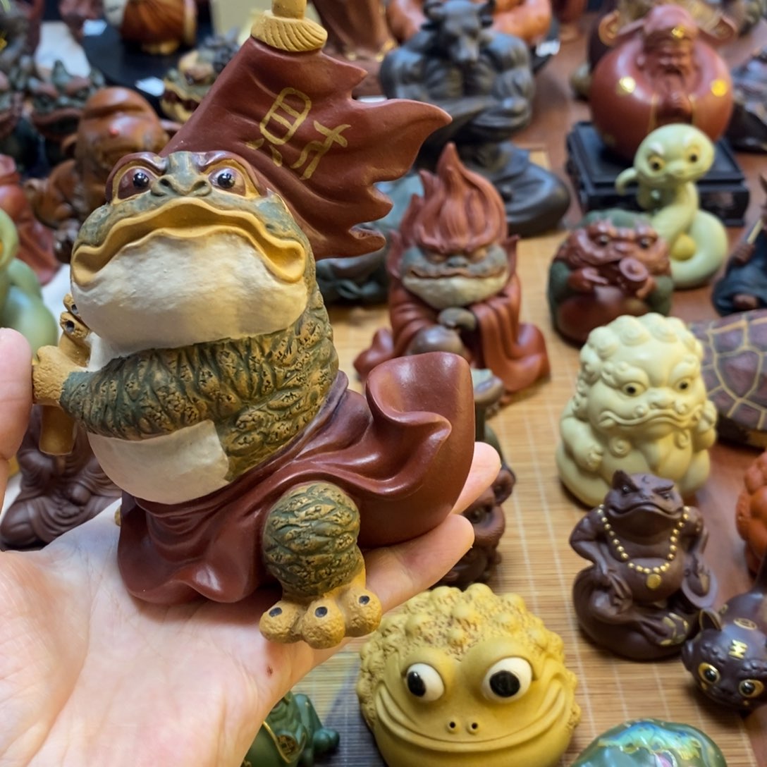 紫砂茶宠大概很纠结