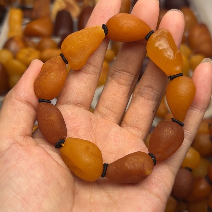 琥珀颈饰未镶嵌天然蜜蜡