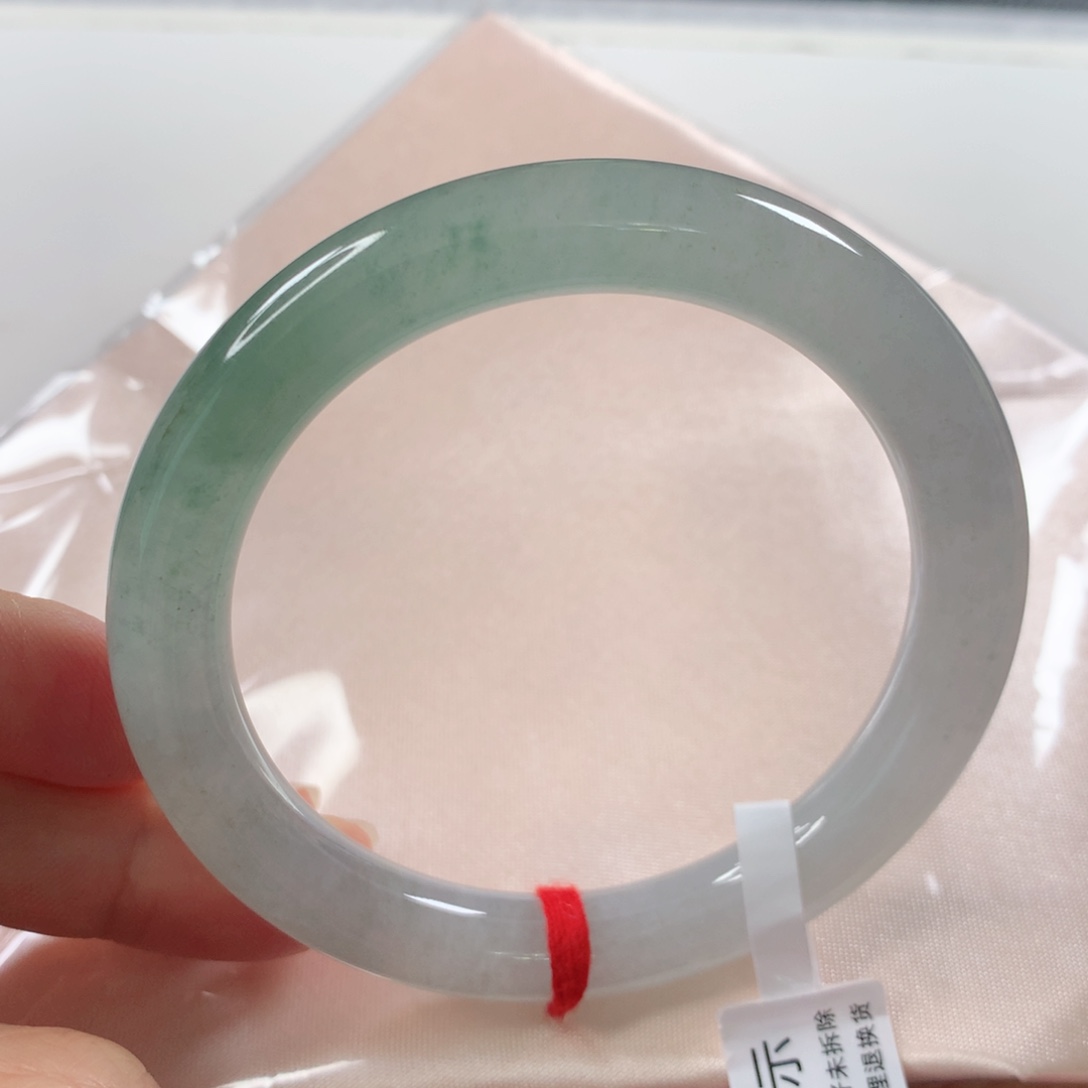 未镶嵌手镯（圆镯）翡翠241