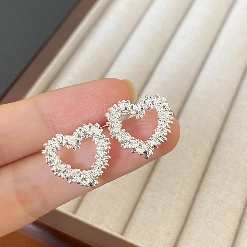 铜合金耳饰 爱心碎银耳夹蚊香盘耳夹无耳洞时尚通勤简约耳饰耳钉