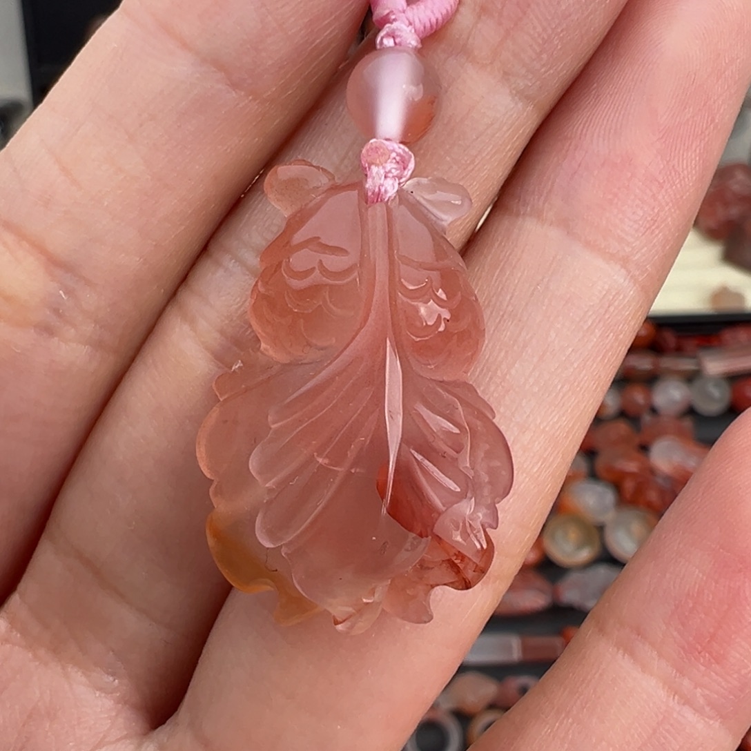 南红玛瑙未镶嵌颈饰金鱼套装