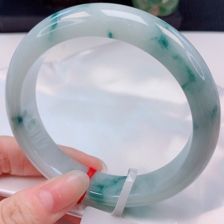 翡翠未镶嵌手镯60圈