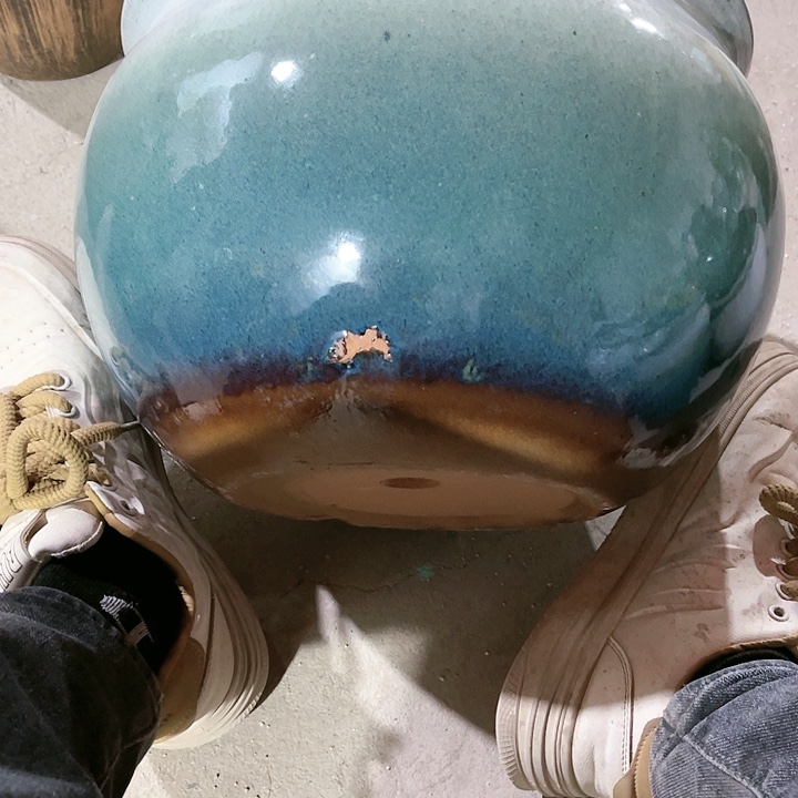 红陶口径32高度24一只小瑕疵