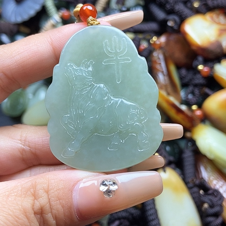 和田玉颈饰未镶嵌双面