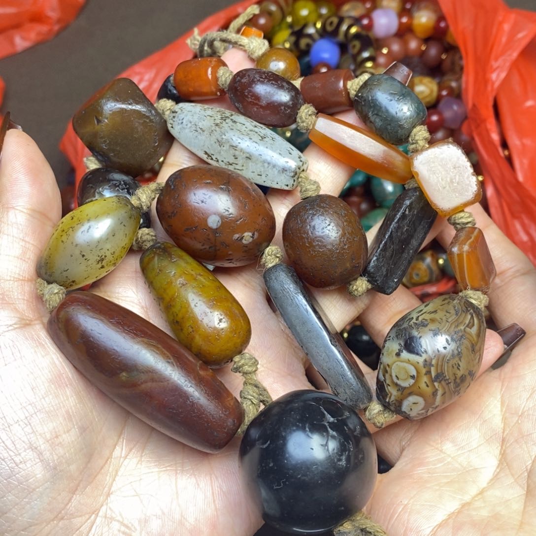 玛瑙/玉髓颈饰未镶嵌