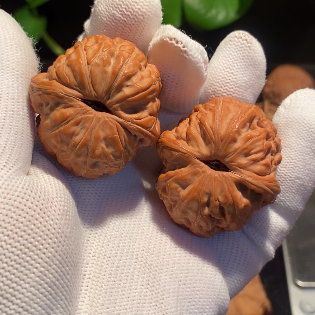 文玩核桃把件允平谷元宝全品44克