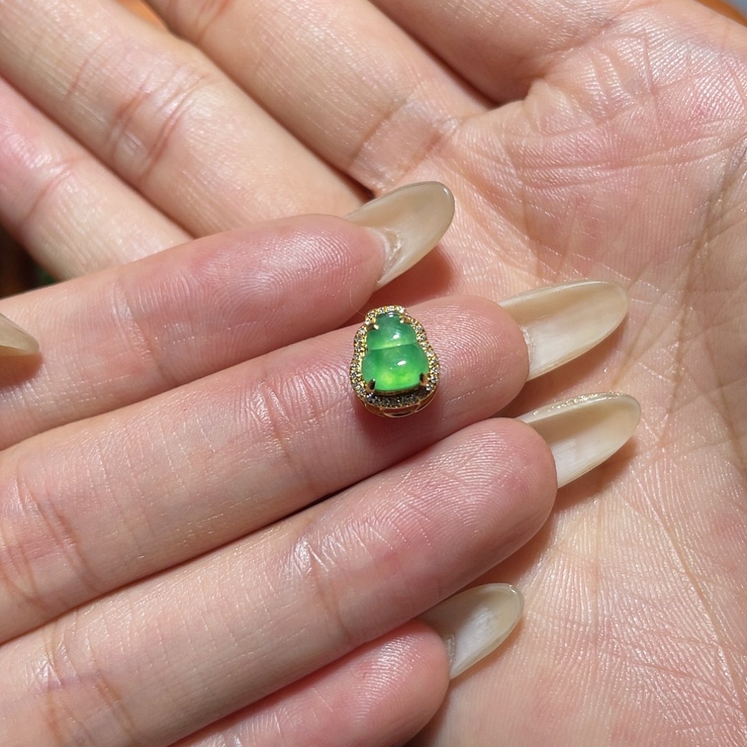 翡翠18K金镶嵌吊坠(不含链)