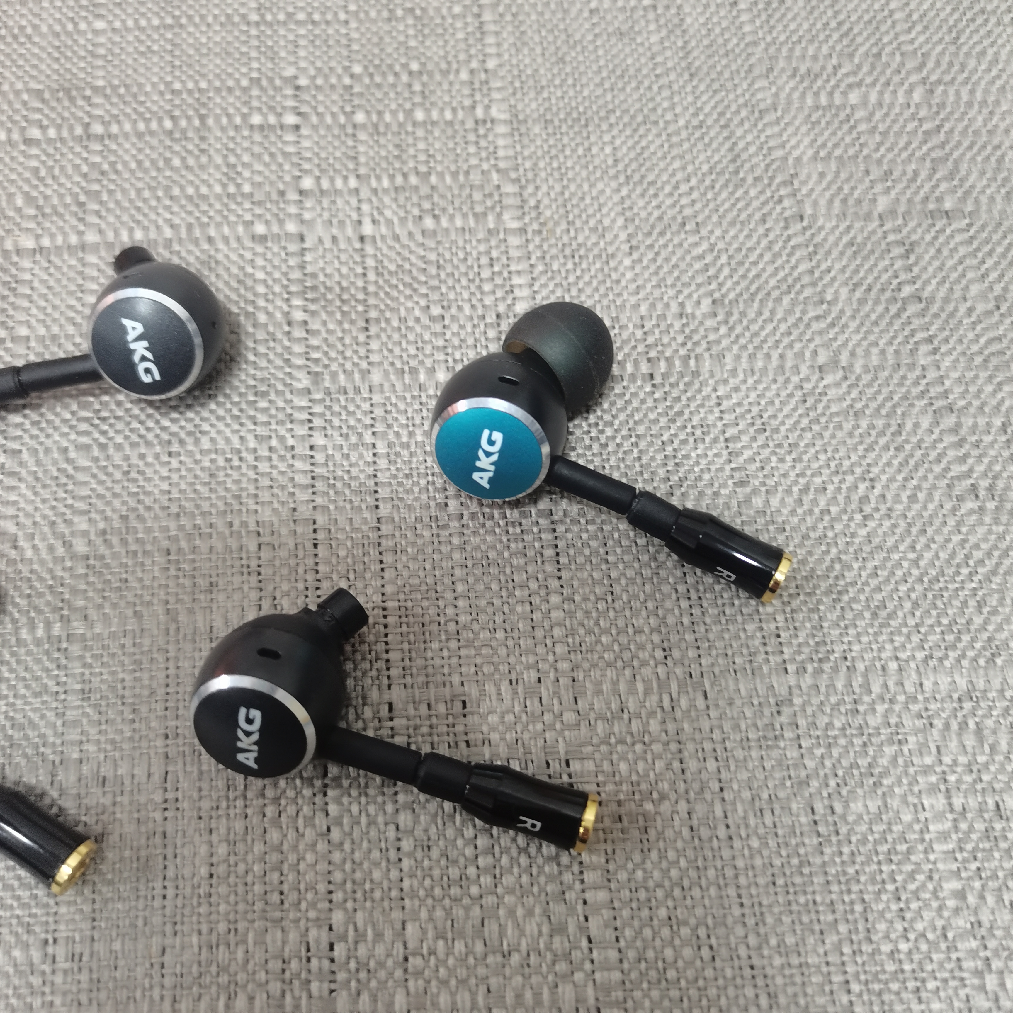 耳机配件akg耳机头改装原装喇叭只接了一个插头其他没有动