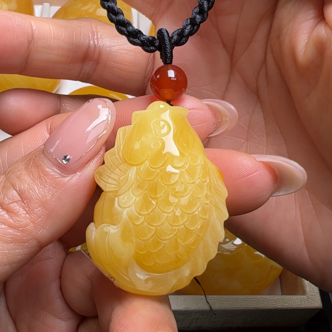 蜜蜡吊坠(赠链)未镶嵌