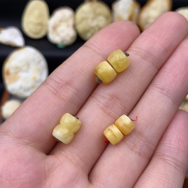 未镶嵌琥珀裸石678对珠