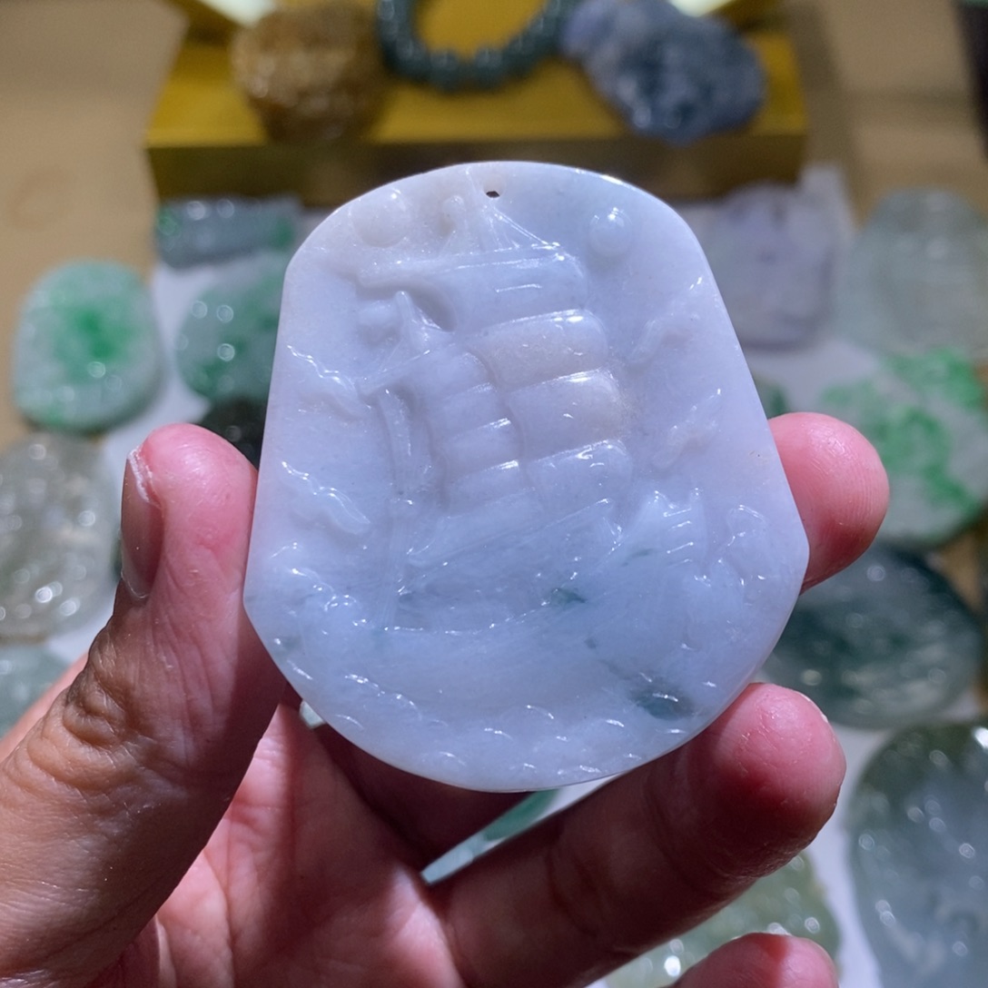 【闪购商品】翡翠颈饰未镶嵌吊坠