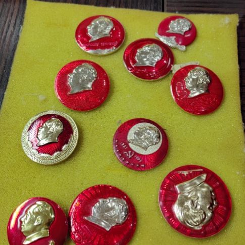 其他普通金属无*～纪念章