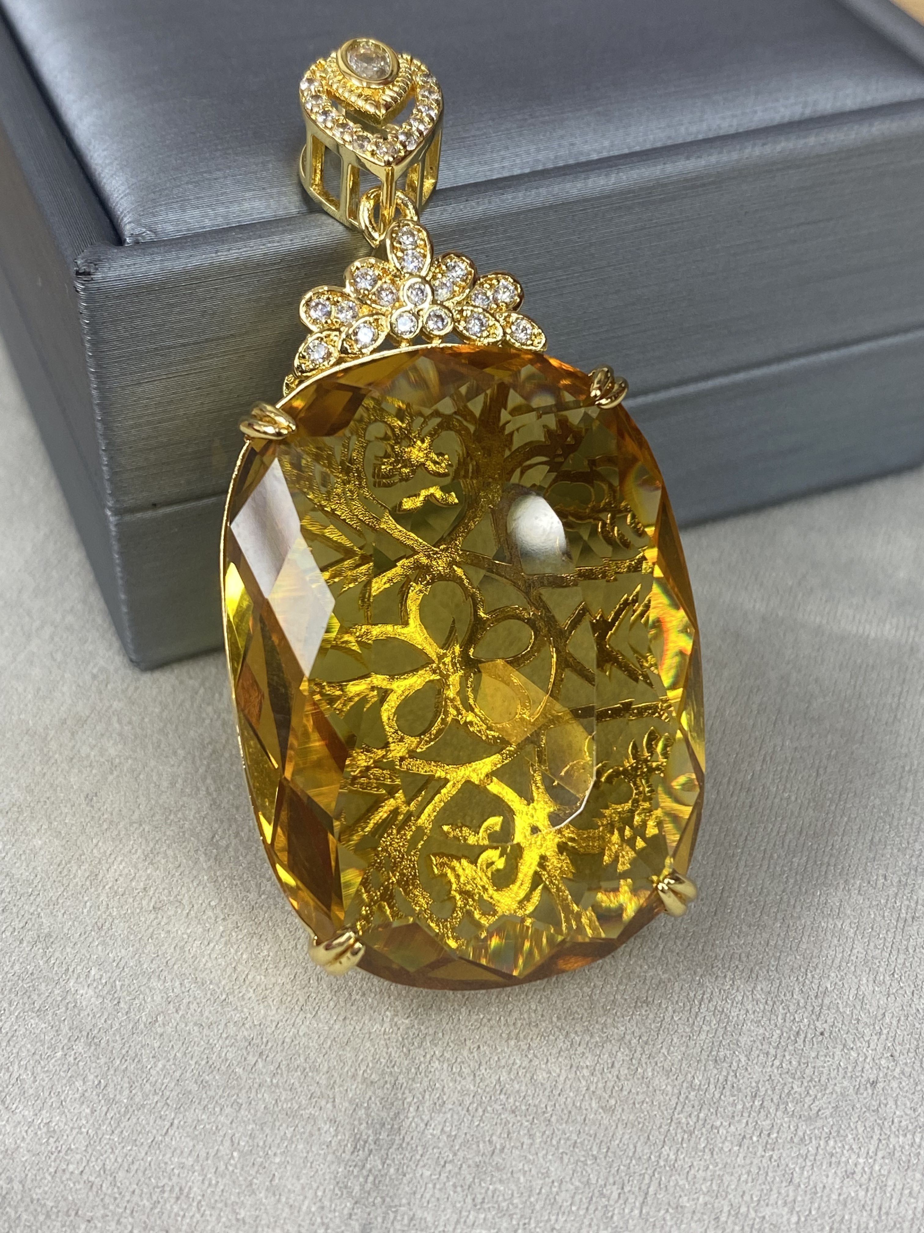 X004 XJ 精美吊坠多样性发其一