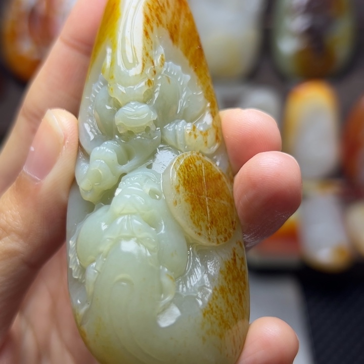 和田玉未镶嵌颈饰