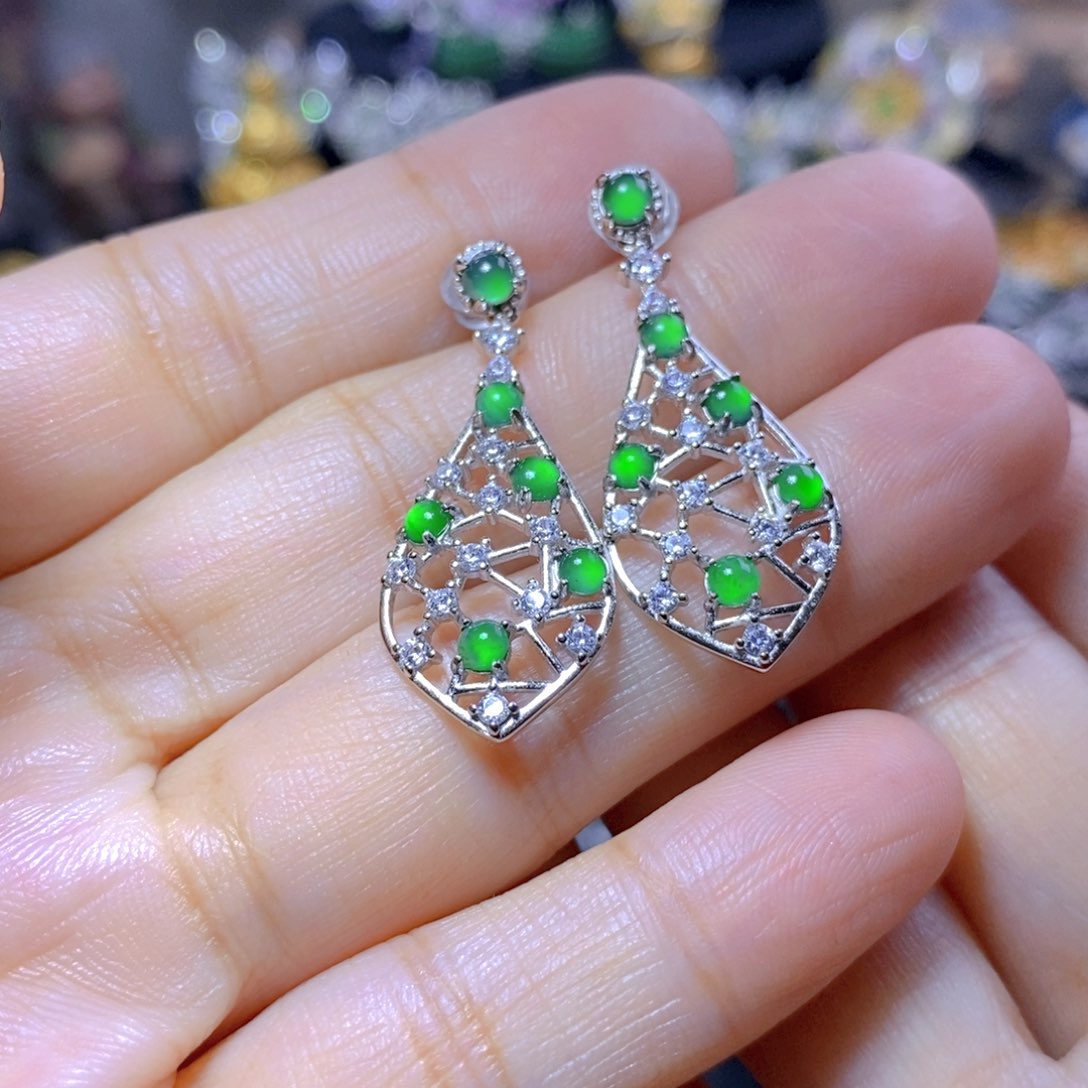 翡翠银S925镶嵌耳钉天然翡翠