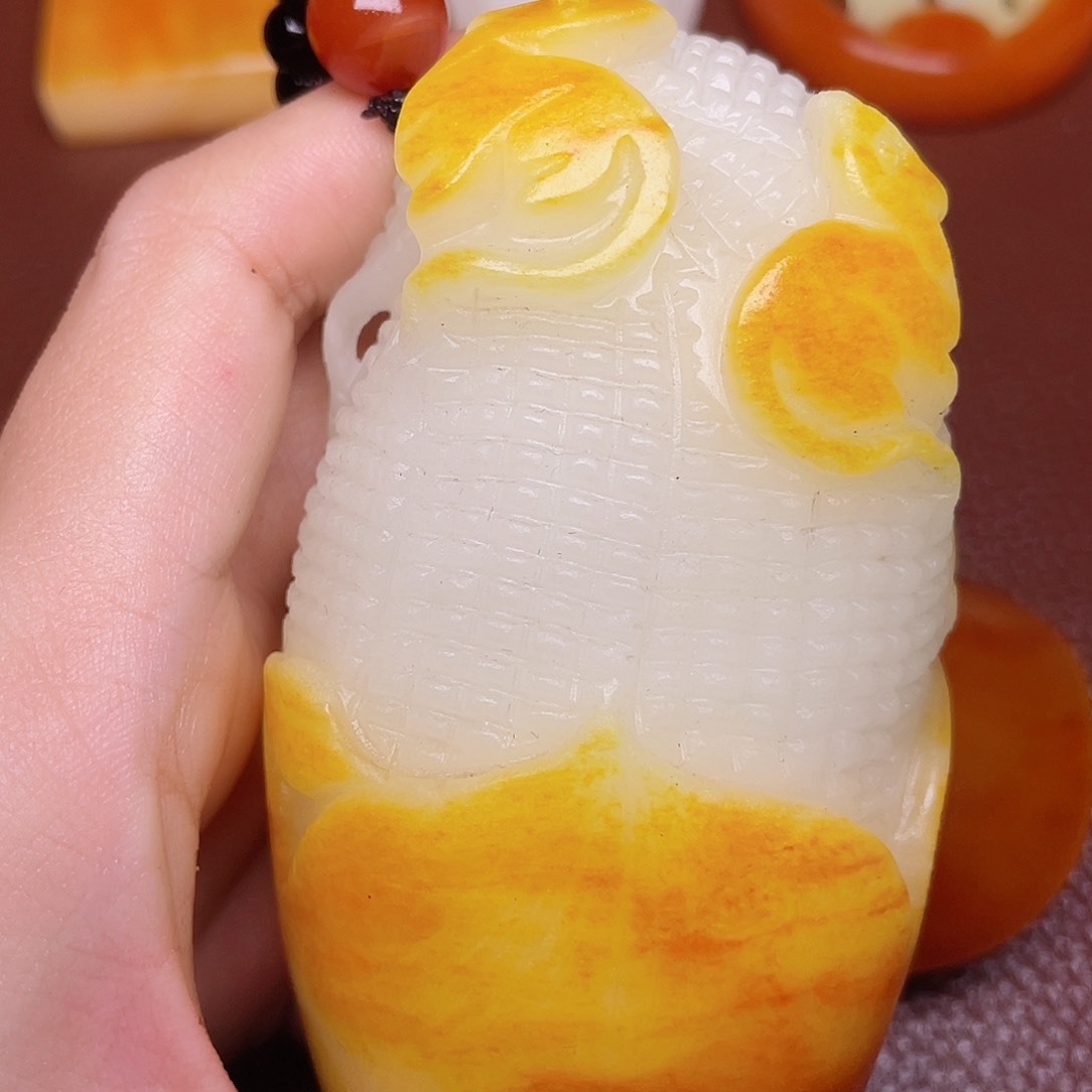 和田玉颈饰未镶嵌宇*