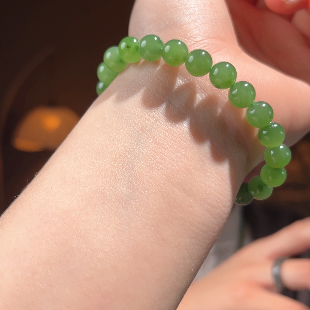 未镶嵌手串和田玉乌兰海苹果绿微矿8mm500