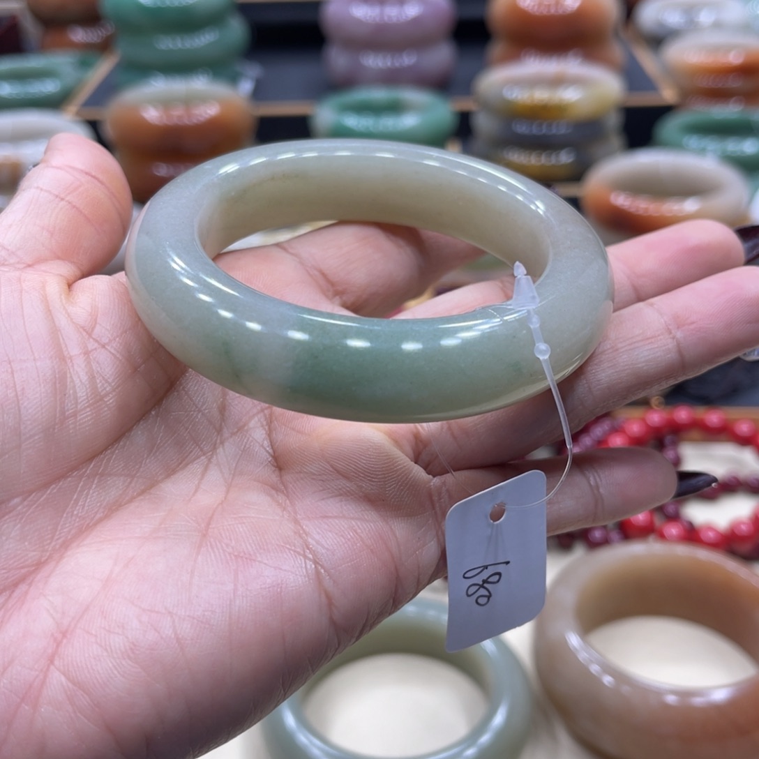 石英质玉手镯合金