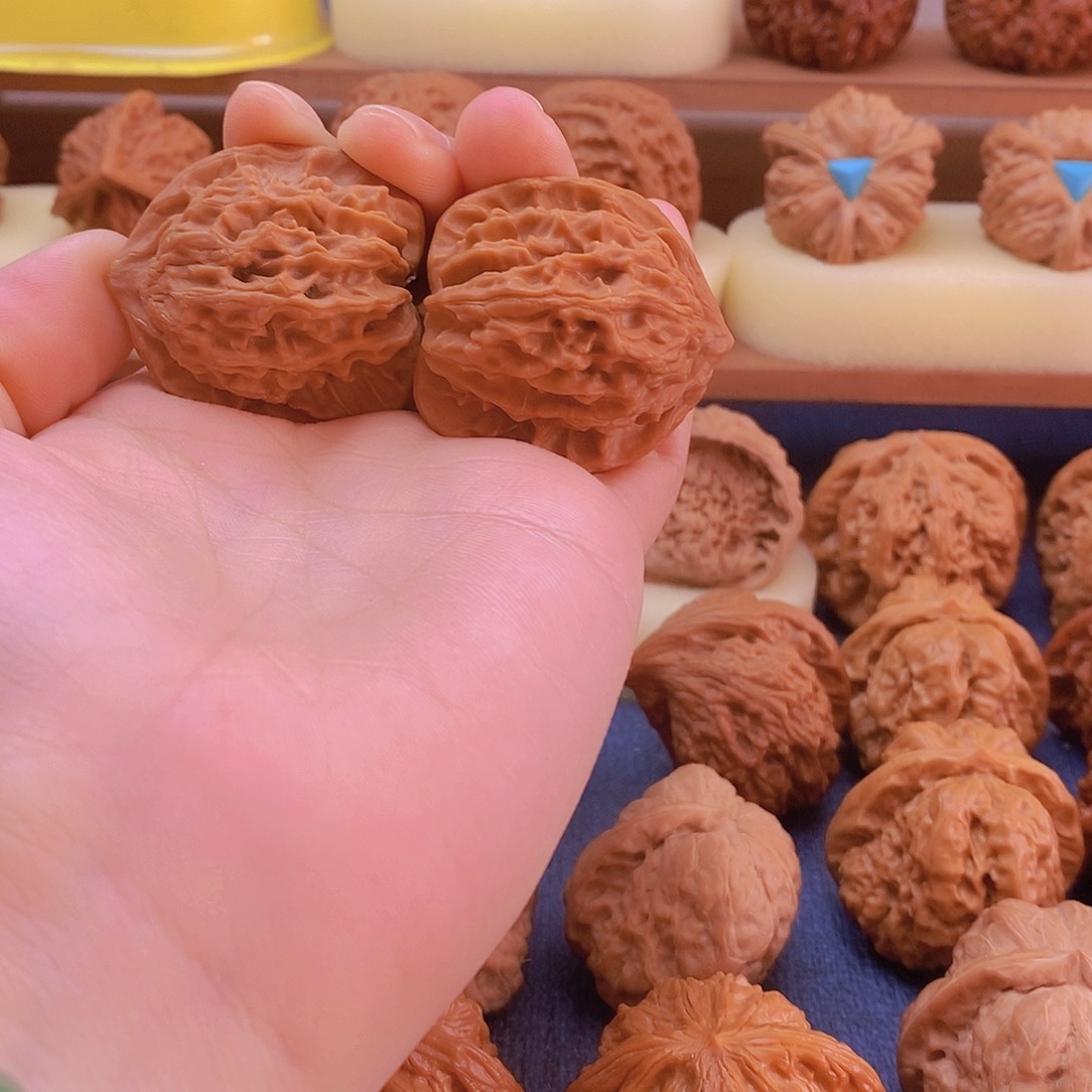 盘山公帽文玩核桃