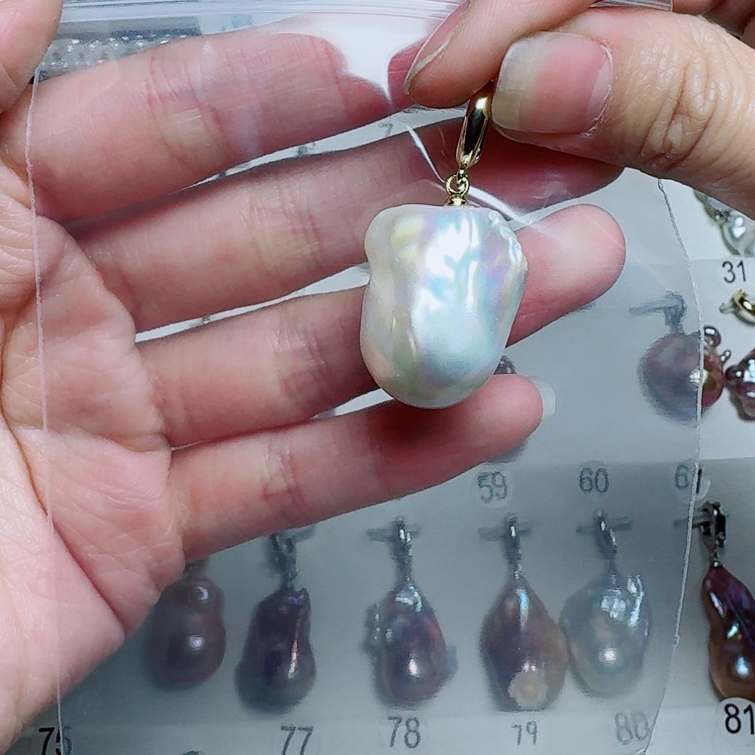 淡水珍珠未镶嵌吊坠(赠链)柳*?