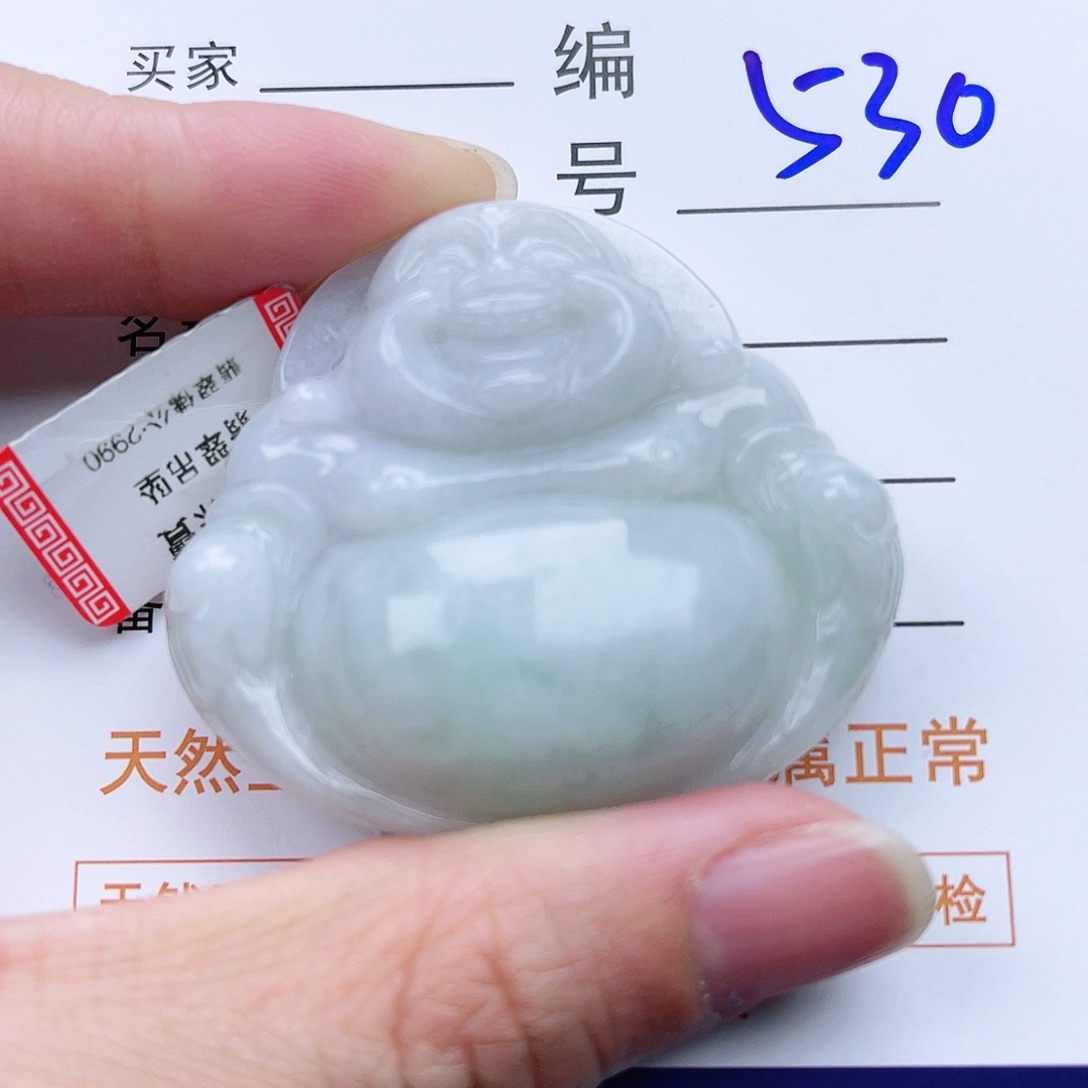 翡翠颈饰未镶嵌佛公